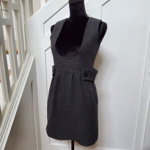 Elegant Black Sleeveless Dress